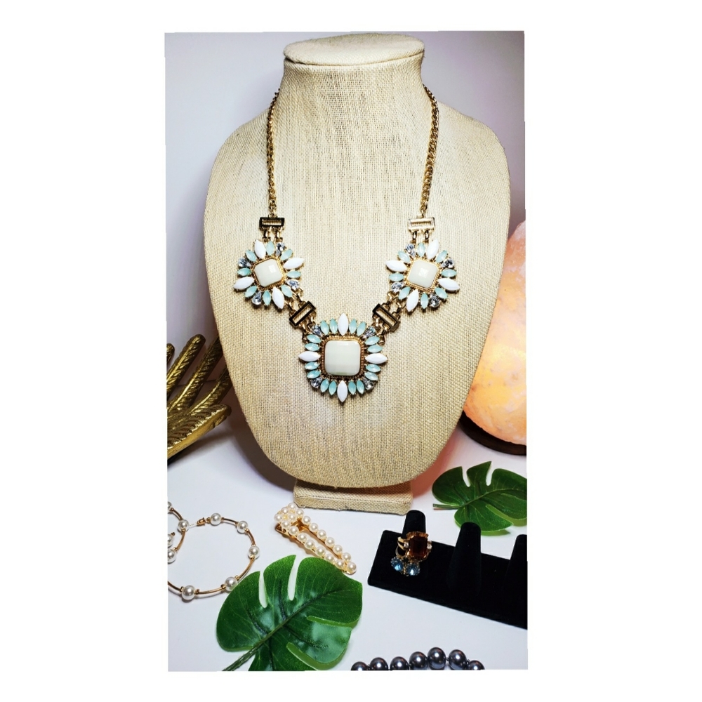 Statement necklace.